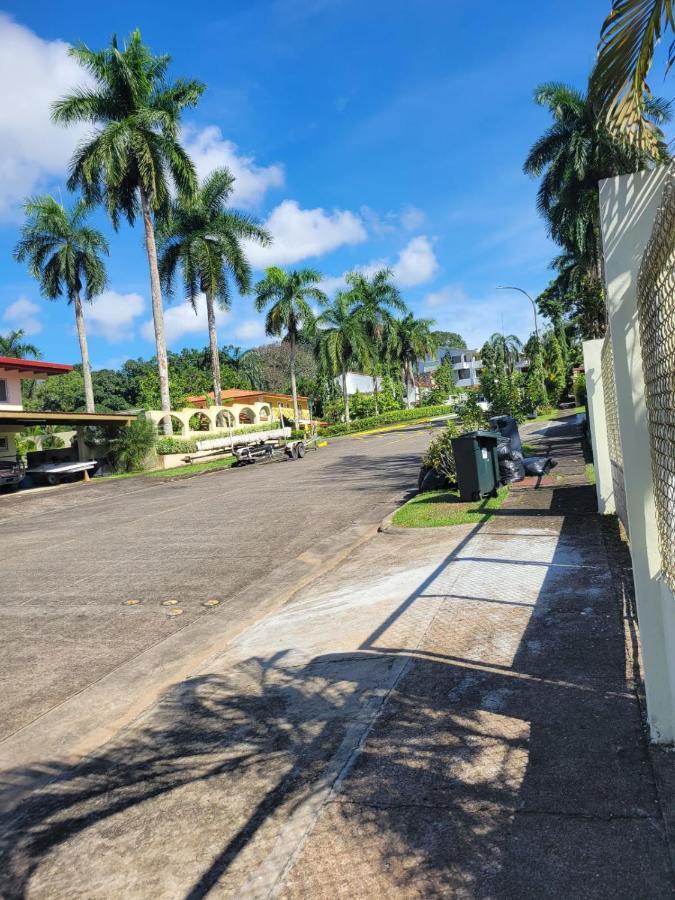 Oasis With Pool Near Panama Canal المظهر الخارجي الصورة